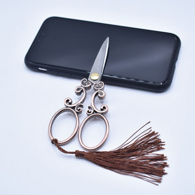 Retro žirklių rinkinys Išskirtinės vintažinės žirklės + adatos laikymo vamzdelis + yla + sriegis + antpirštis, siuvinėjimas, siuvimo žirklės, siuvimo reikmenys