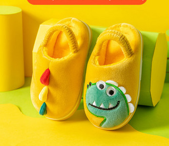 Nou model de papuci de casă pentru copii cu broderie