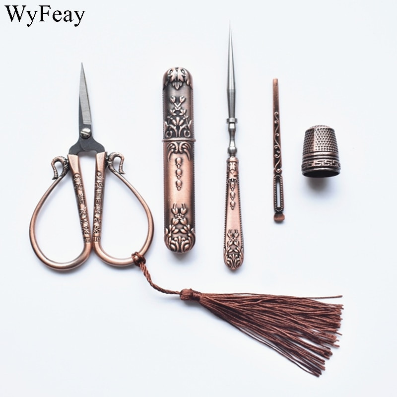Retro sada nožníc Vintage nožnice Úložná trubica na ihly Šidlo Navliekač nite Náprstok Vyšívacie nite Krajčírske nožnice Šijacie nástroje DIY