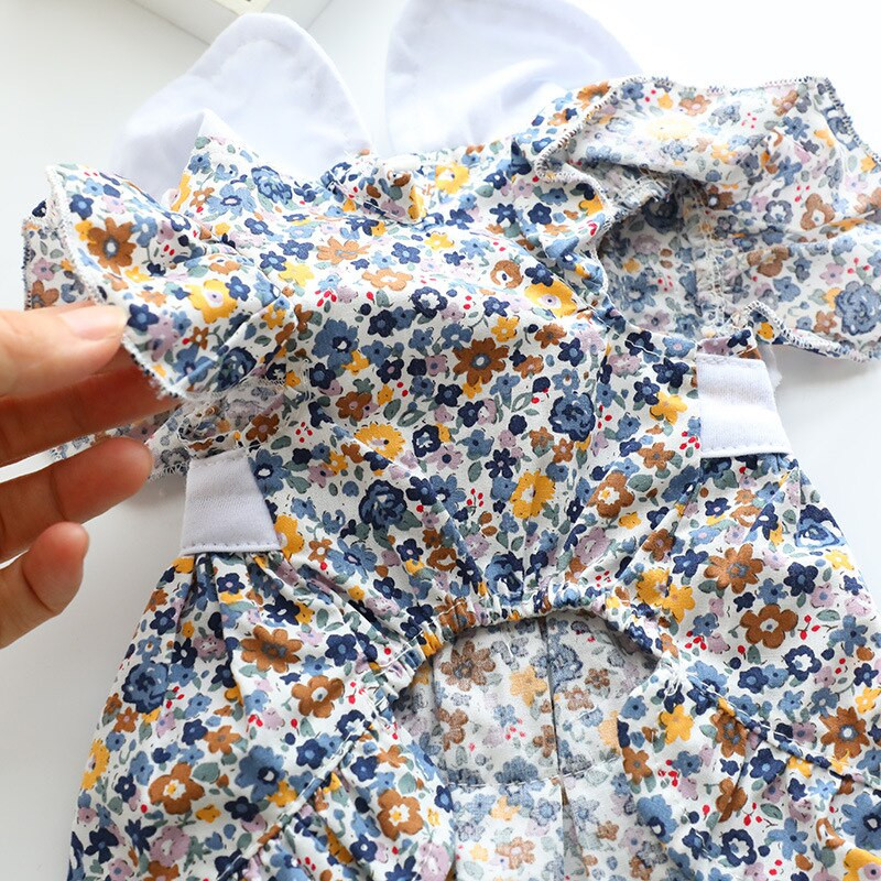 Letné tenké šaty pre psov, veľkoobchodné šaty s mačacími princeznovskými šatami, britské kvetinové oblečenie pre psov, roztomilé oblečenie pre domáce zvieratá