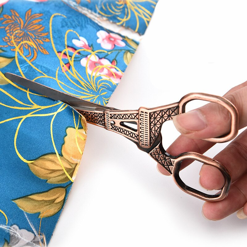 Horúci výpredaj nerezových starožitných nožníc na šitie vežového dizajnu, vintage papierové nožnice, ostré zlaté šijacie nožnice na látku