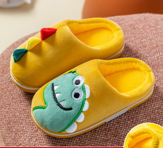 Papuci de casa cu broderie pentru baieti si fete