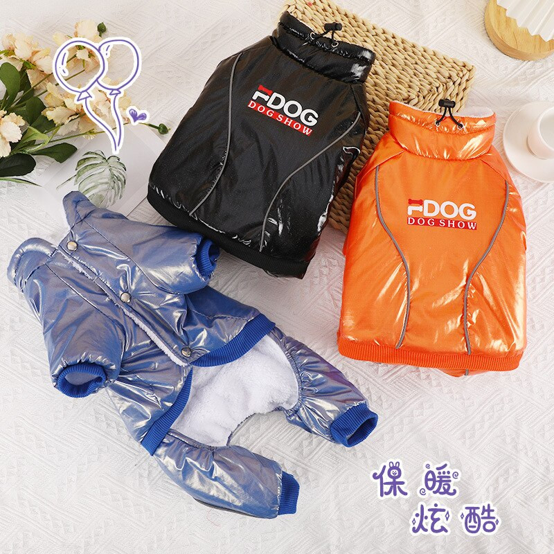 Palton de iarnă căptușit din bumbac și fleece pentru câine de talie mică, cu patru picioare.