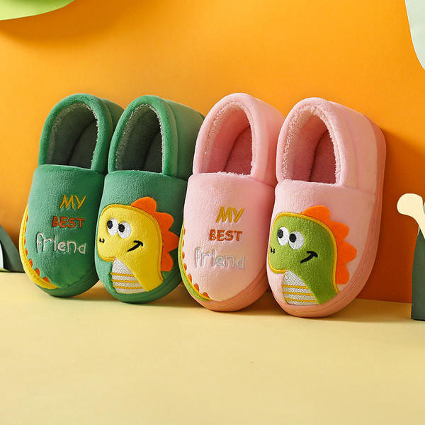 Papuci de casa cu broderie pentru baieti si fete