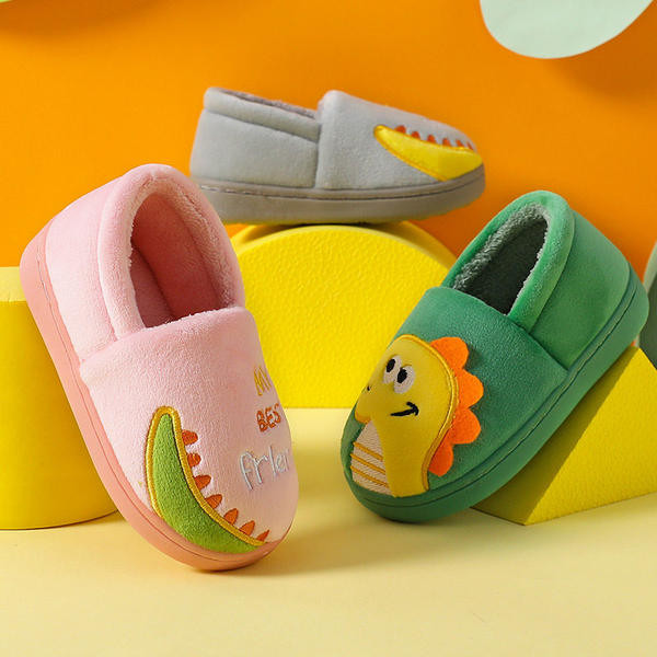 Papuci de casa cu broderie pentru baieti si fete