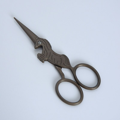 Käsitsi valmistatud DIY õmblustarbed ja -tarvikud Ristpistes käärid Lõng Siksakäärid Kangakäärid Roostevabast terasest käsitöökäärid