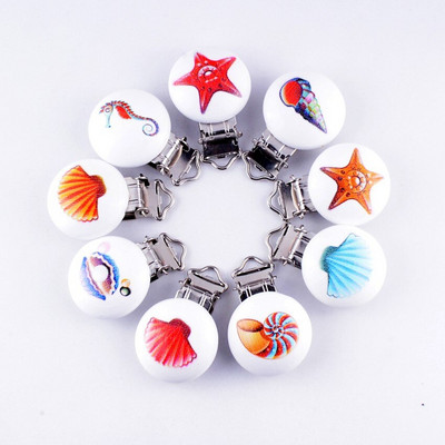 Livrare gratuită 5 bucăți agrafe pentru suzetă pentru bebeluși model suporturi din metal din lemn drăguț accesorii pentru suzetă pentru copii 4,4 x 2,9 cm