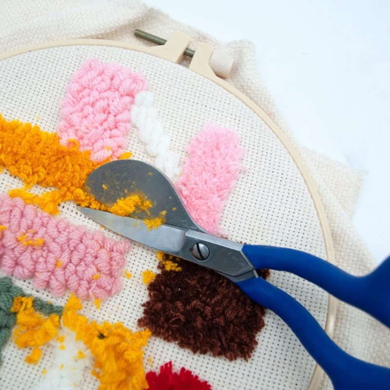 Tvirtas aštrių ančiukų ašmenų žirklės su kuokštuotu kilimu buitinis siuvimas siuvinėjimas žirklės kūrybos žirklės, skirtos papuošti amatų kilimėlį