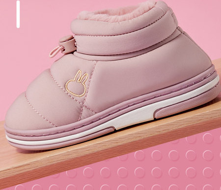 Paeltega kodutekstiilist sussid poistele