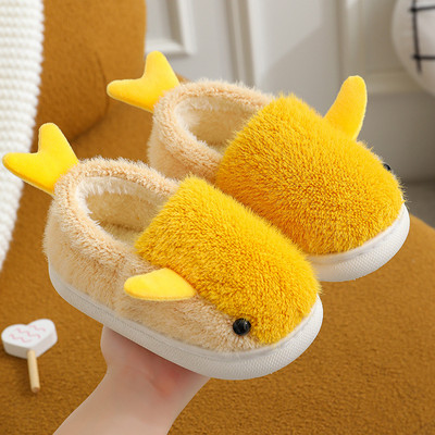 Papuci de casă cu element 3D pentru băieți și fete