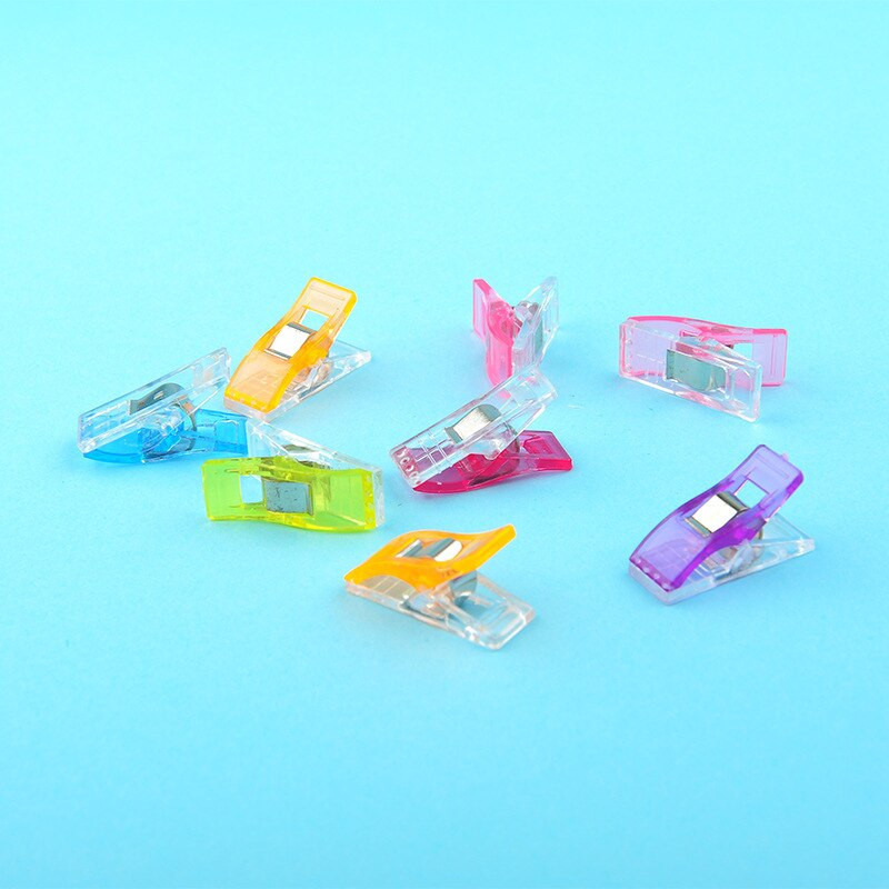 10 ks viacfarebných plastových šijacích sponiek, svorky na látky, patchworkové remeselné spony, prešívacie spony na oblečenie, držiak sponiek na DIY šijacie príslušenstvo