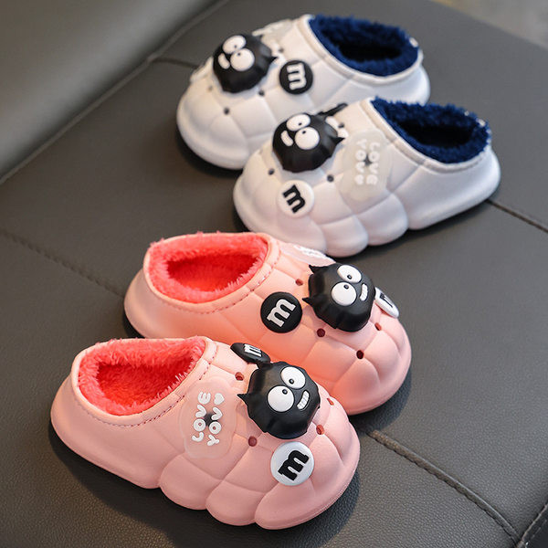 Zimske papuče s aplikacijom