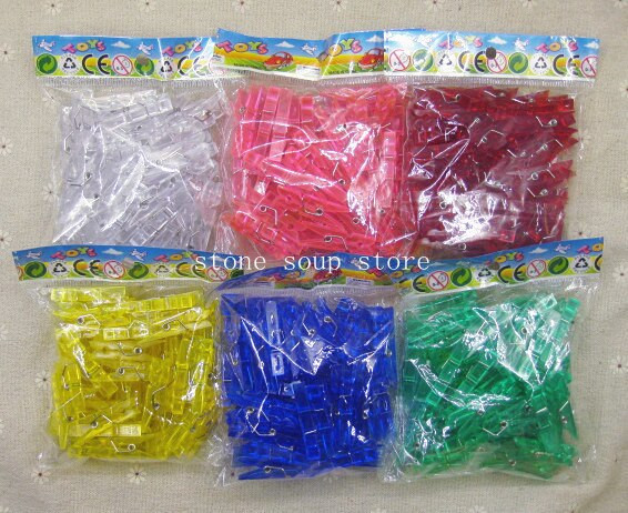 30 ks viacfarebných priesvitných štipcov na bielizeň, fotografický papier, štipce na bielizeň, vešiaky na bielizeň, ozdobné spony, príslušenstvo 35 mm