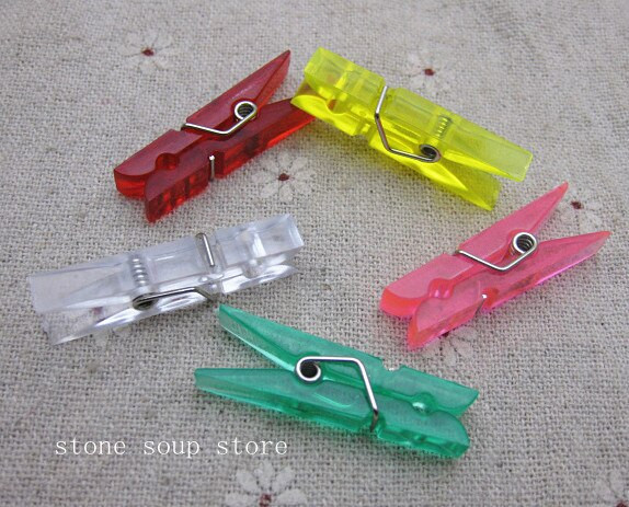 30 ks viacfarebných priesvitných štipcov na bielizeň, fotografický papier, štipce na bielizeň, vešiaky na bielizeň, ozdobné spony, príslušenstvo 35 mm