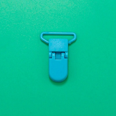 Pomiješajte 20 boja, 5 komada 25 MM razmaka za vrpce Sutoyuen plastične kopče za dudu varalicu MAM duda igračka za lanac držač kopče za naramenice