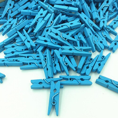 100 tk Mini mitmevärvilised puidust riided, fotopaberipulk, riidenõel, käsitööklambrid