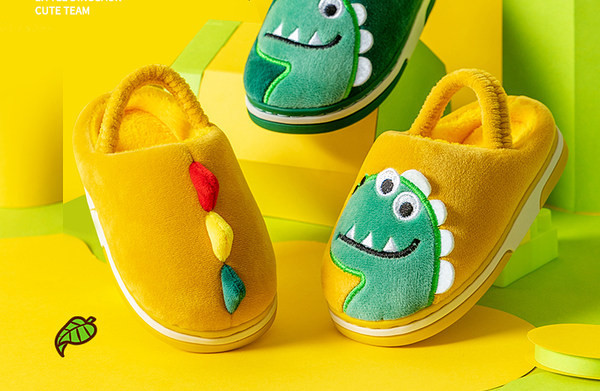 Naminės vaikiškos šlepetės su siuvinėjimais berniukams ir mergaitėms