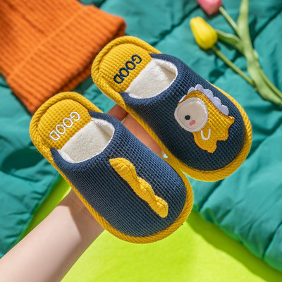 Papuci de iarna cu aplicatie