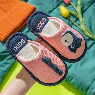 Papuci de iarna cu aplicatie