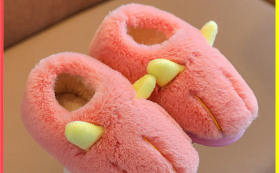 Λούτρινες παντόφλες για κορίτσια