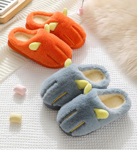 Λούτρινες παντόφλες για κορίτσια