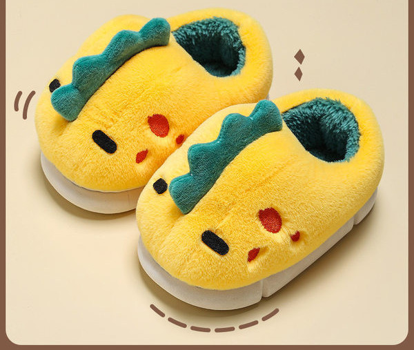 Papuci de casă pentru copii cu element 3D