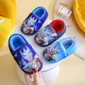 Papuče pre chlapcov s farebnou potlačou