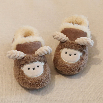 Детски пантофи с апликация и подплата