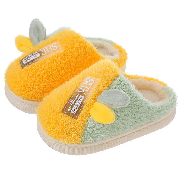 Casual παιδικές παντόφλες με τρισδιάστατο στοιχείο