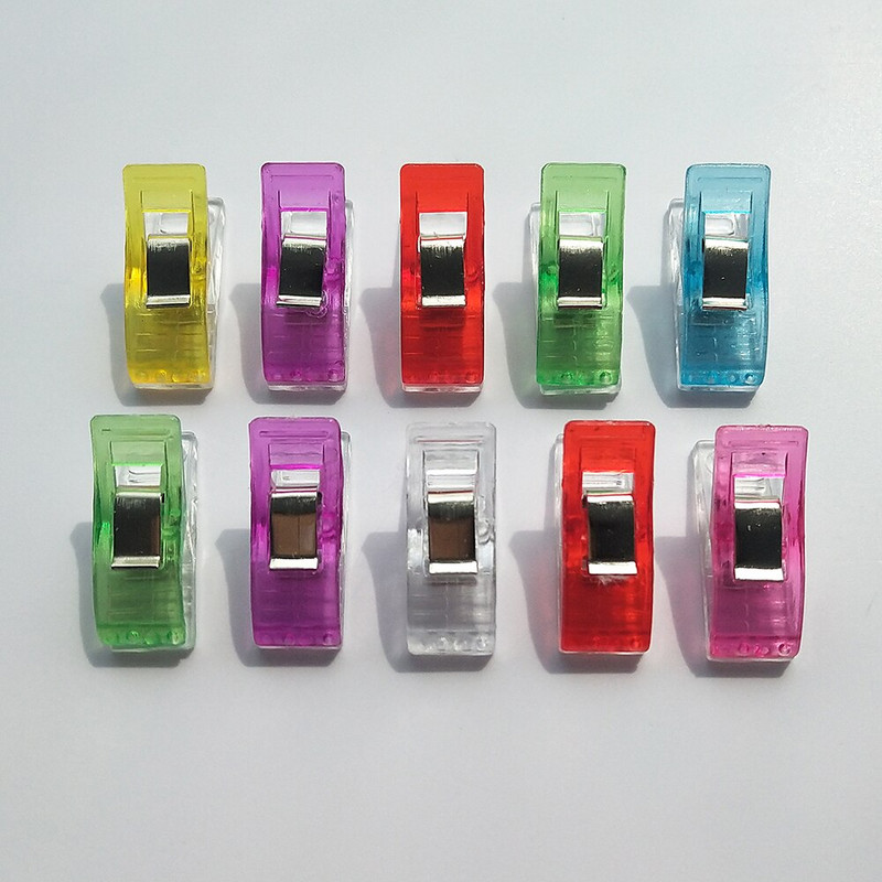 20 ks plastových šijacích sponiek, náhodné miešanie farieb, svorky na látky, remeselné spony, držiak sponiek na prešívanie, držiak sponiek na oblečenie, DIY šijacie príslušenstvo