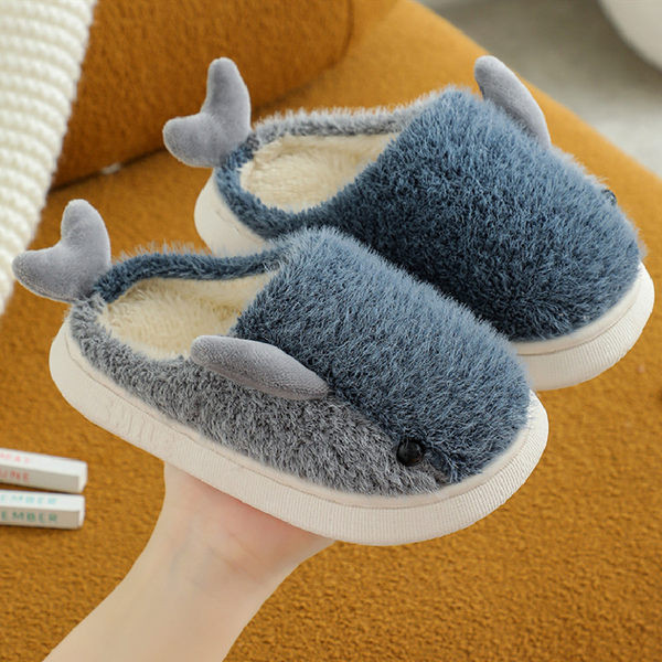 Naujo modelio vaikiškos šlepetės su 3D elementu berniukams ir mergaitėms