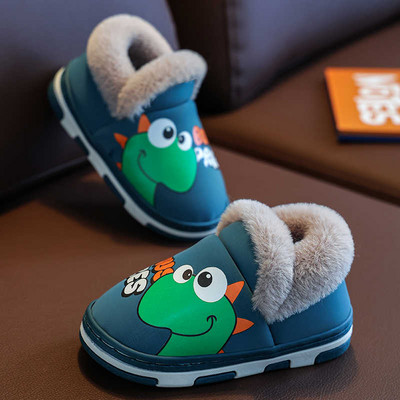 Voodri ja trükiga laste sussid