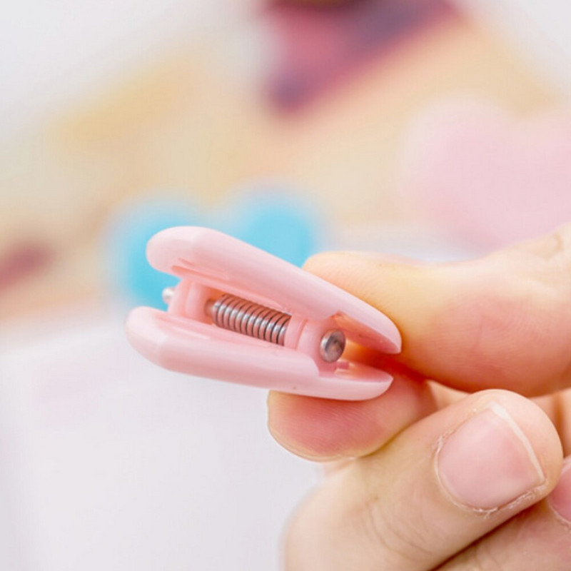 10 buc/loturi Clip drăguț din plastic în formă de inimă Clip de etanșare cu inimă dragoste pentru poziționare Clip de cusut Accesorii de cusut