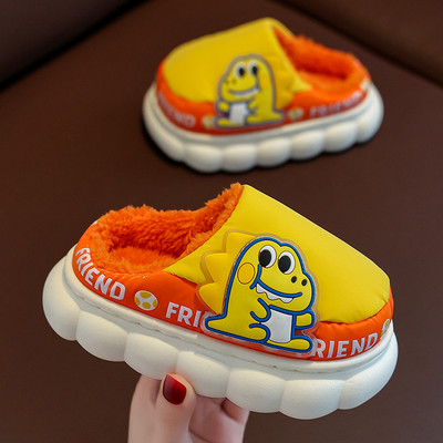 Vaikiškos laisvalaikio šlepetės su pūkiniu pamušalu berniukams