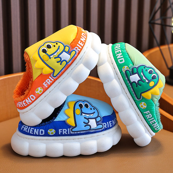 Vaikiškos laisvalaikio šlepetės su pūkiniu pamušalu berniukams