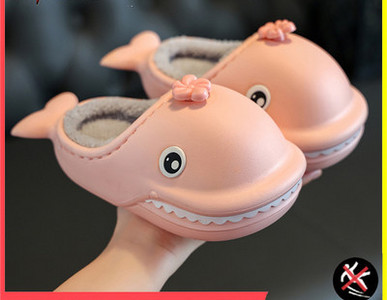 Uut mudelit sulevoodriga laste sussid