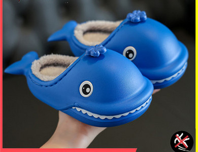 Uut mudelit sulevoodriga laste sussid