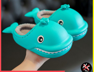 Uut mudelit sulevoodriga laste sussid