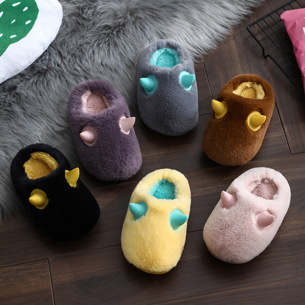 Detské páperové papuče s 3D prvkom pre chlapcov alebo dievčatá