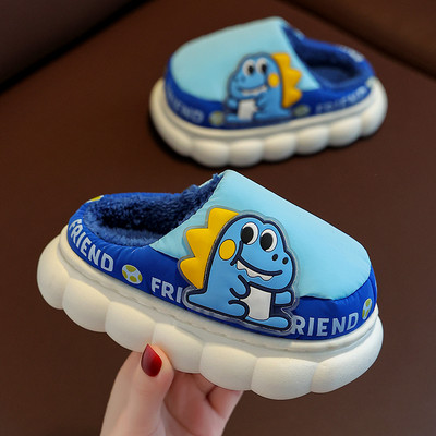 Vaikiškos šlepetės su siuvinėjimais berniukams