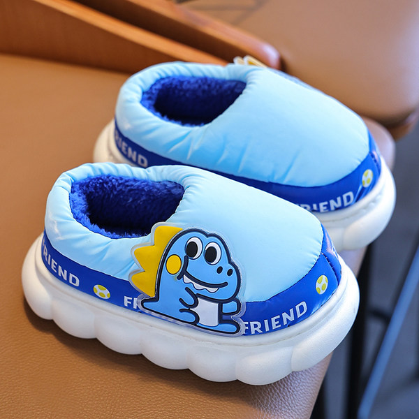 Vaikiškos šlepetės su siuvinėjimais berniukams