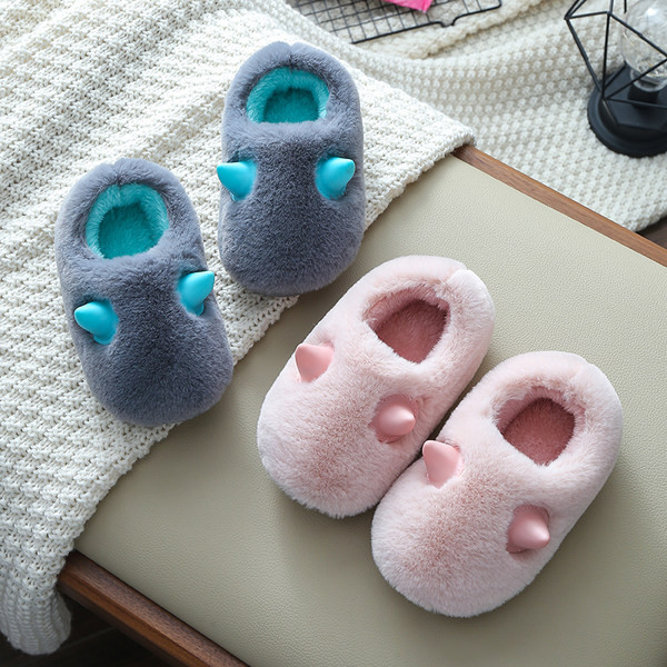 Teplé papuče pre chlapcov s plochou podrážkou