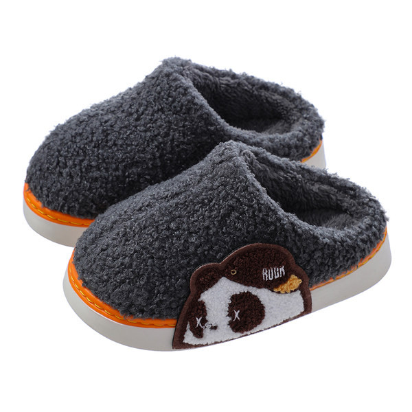 Domáce papuče pre chlapcov s výšivkou