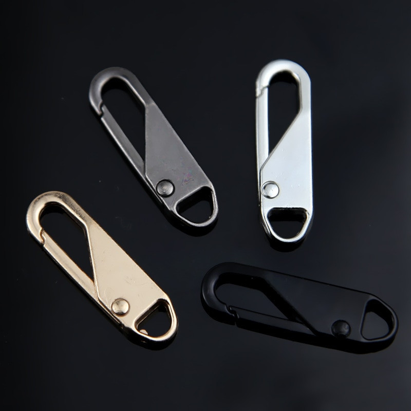 Vienspalvis pūkinės striukės paltas Užtrauktuko traukiklis Metalinis nuimamas užtrauktuko traukiklis Tvirtas patvarus krepšys Užtrauktukas Galvos Bagažo priedai