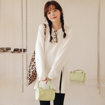 Novi model ženske bluze sa prorezima za trudnice