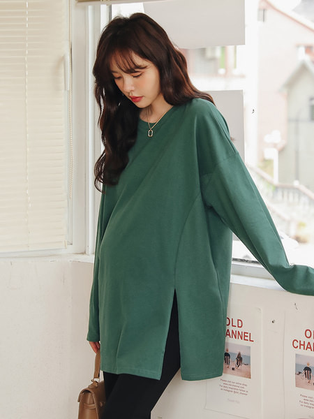 Novi model ženske bluze sa prorezima za trudnice