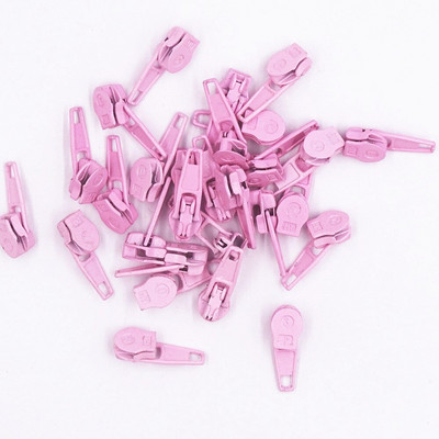 3# 20 farieb 20 ks nylonových cievok s automatickým zámkom na zips, šijací nástroj pre domácich majstrov