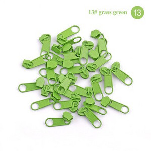 50 бр. / опаковка 3 # Метален цвят Цип Издърпайте плъзгаща се глава За Направи си сам Ремонт на възглавница Спално бельо Чанта етикети дрехи с цип