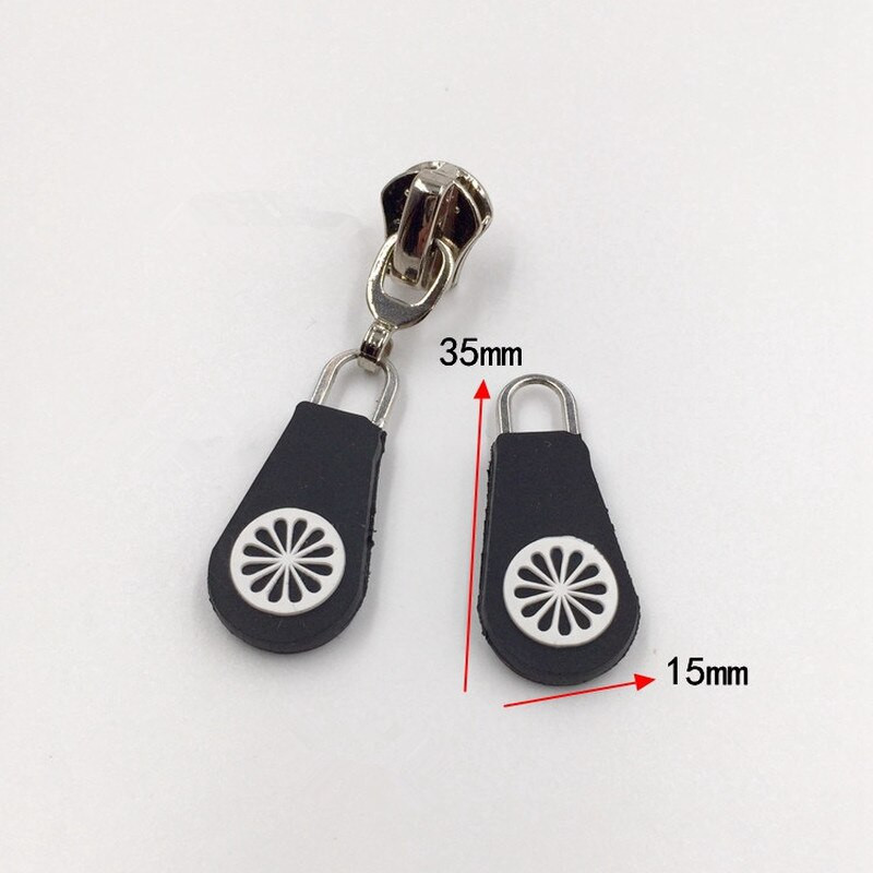 6 ks mäkký plastový prívesok na zips, kreslený film, sťahovák zipsu, náhradná šnúrka na zips, dekorácia hlavy zipsu, šijacie príslušenstvo.