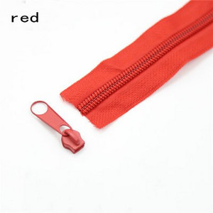 5# Farebný nylonový zips DIY Ručne vyrobená taška Moskytiéra Poťah na pohovku Vankúš zips 20 metrov zips darček 20 ks sťahovák zipsu